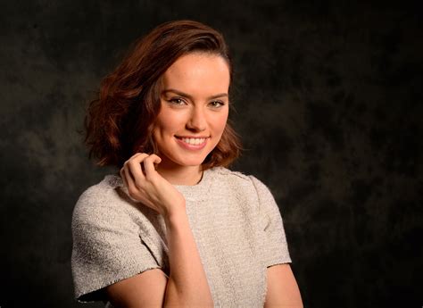 X X Daisy Ridley Wallpaper For Desktop Coolwallpapers Me