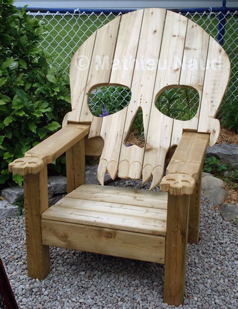 They also create awesome accents for your bedroom space, adding a touch of style. 10 Cool and Unusual Chairs Inspired by Skull and Skeleton ...