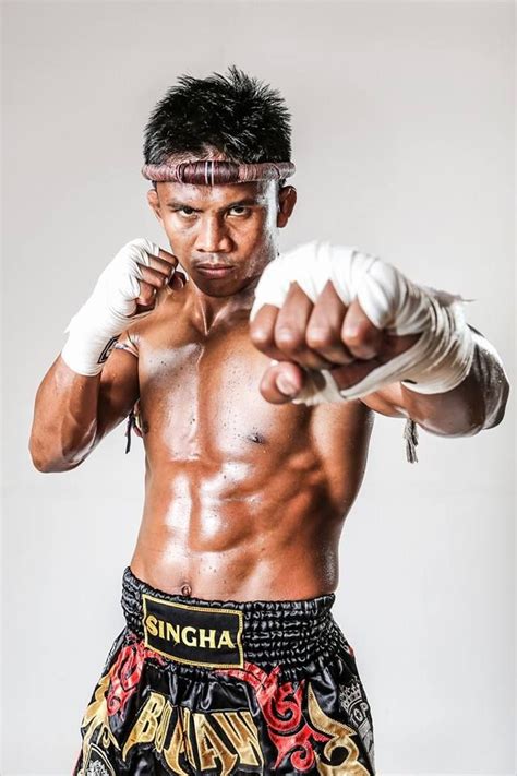 Buakaw Pic Via Banchamek Gym Muay Thai Thai Boxing Thailand Tours Entertainment Sport