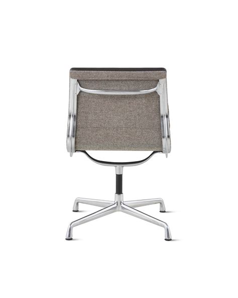 The ultimate desk chair that delivers function and comfort. Eames Soft Pad Management Chair, No Arms - Herman Miller