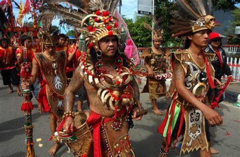 Pakaian Adat Kalimantan Barat Gambar Dan Keterangannya Pulp