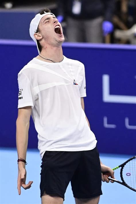 1.1 karriere als junior (bis 2016) . Ugo Humbert fends off four match points to advance to the ...