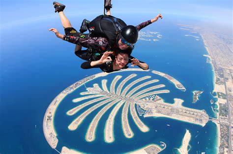 If you're even considering skydiving, i highly, highly recommend it. REVIEW: SKYDIVE DUBAI | CATCH52