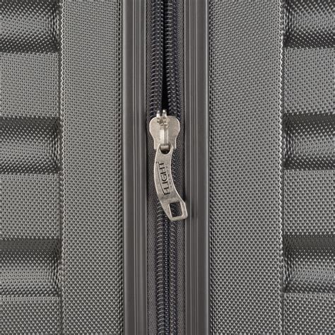 Check the baggage allowance of the most popular airlines to know what you can bring in the cabin. Carry On Hand Luggage Cabin Travel Bag Maximum Size For ...