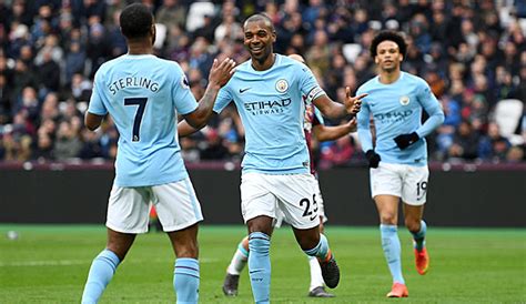 Premier League 36 Spieltag City Knackt 100 Tore Marke United Siegt In Nachspielzeit