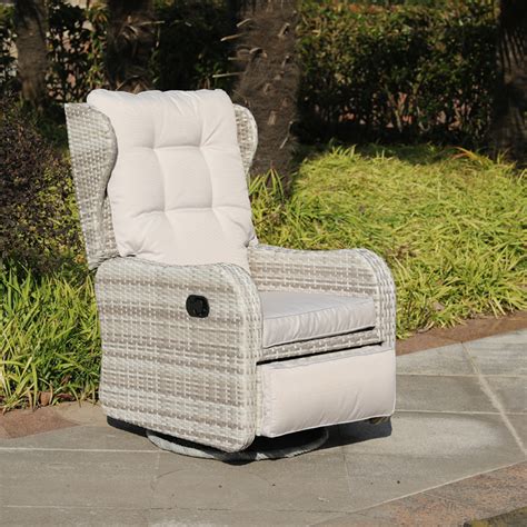 At rattan house, we deliver the most unique outdoor chair designs. Deluxe High Back Outdoor Garden Wicker Rattan Swivel Chair ...