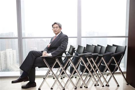 Senior Nomura Banker Charles Wang Zhonghe Can Move Freely In China He