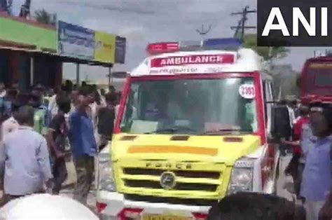 Tamil Nadu 8 Died 11 Injured In Explosion At Firecracker Factory