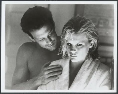 Mickey Rourke Kim Basinger In 9 12 Weeks 86 Sexy Barechested 3599
