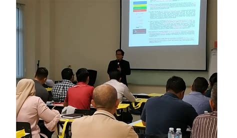 Industrialised building system (ibs) is building system which all the building components are mass produced either in…show more content… KURSUS SISTEM BINAAN BERINDUSTRI (INDUSTRIALISED BUILDING ...