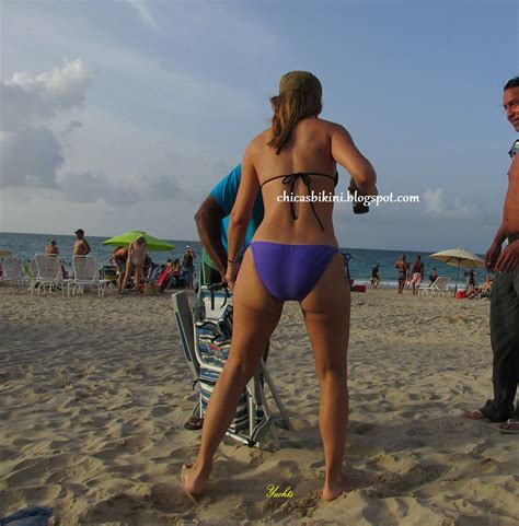 Fotos De Chicas Mujeres En Microbikinis Rubia Con Culo Grande En Bikini