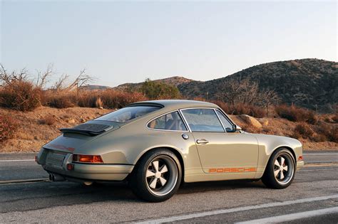 The Best of Both Worlds: Making Old Porsche 911's Sing Again - Corniche