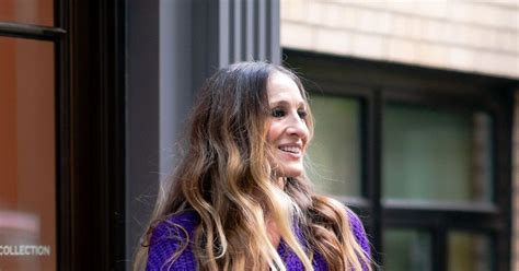Sarah Jessica Parker Suffers Wardrobe Blunder As Silk Dress Catches In