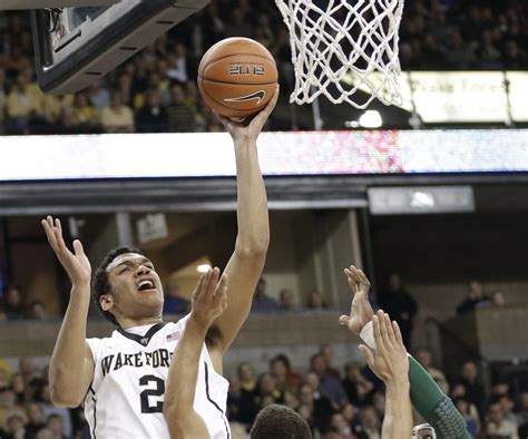 Central Dauphin Grad Devin Thomas Turns In 10 Points 8 Boards In Wake