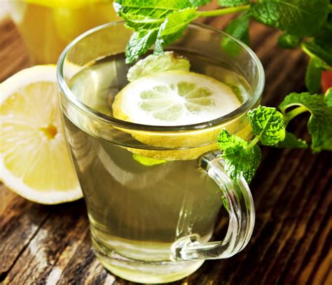 Benefits Of Drinking Warm Water With Lemon Every Morning To Your Health
