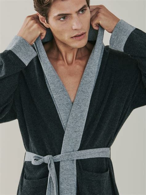 Mens Pure Cashmere Robe In Charcoal Grey Mrquintessential