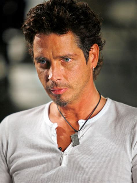 Acclaimed singer whose strong, soaring vocals made soundgarden a grunge heavyweight, then fronted audioslave and released a series of solo a. Chris Cornell photo 126 of 186 pics, wallpaper - photo ...