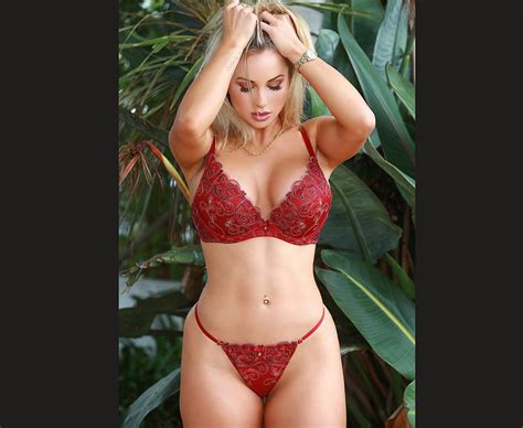 Playbabe Model Amy Lee Summers Heats Up Valentine S Day In Red Hot Lingerie Shoot Daily Star