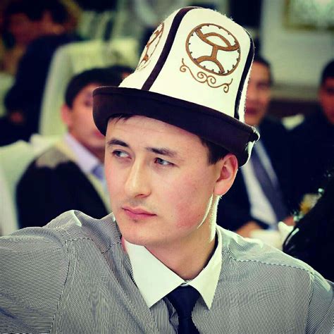 Kyrgyz Man In Traditional Hat Kalpak Kyrgyz Turk Kyrgyzstan