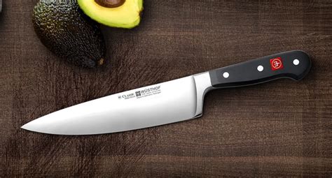 El santoku es el típico cuchillo de cocina. Cuchillos de cocina: ¿qué modelo elegir? mayo 2020