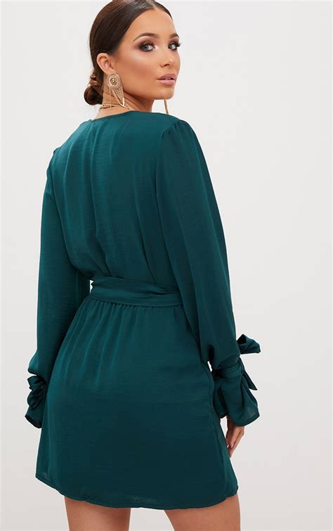Emerald Green Satin Wrap Cuff Detail Shift Dress Prettylittlething
