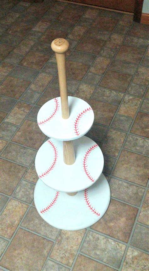 25 Easy Diy Baseball Crafts And Home Decor Projects Diy Crafts