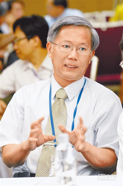 Jun 09, 2021 · 陳培哲對此解釋，他早於5月底就請辭，指辭職原因就是擔心審查委員會難以秉持獨立性，「審查最大的困難就是來自『蔡總統』」，陳培哲受訪強調. 65院士連署挺翁啟惠 陳培哲：兔死狐悲 物傷其類 - 中時電子報