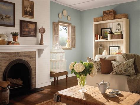 The walls on the left on is shade called stunning by benjamin moore. All About Farmhouse | Paint colors for living room, Country house interior, Farm house colors