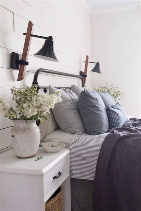 37 Simple Summer Bedroom Decor Ideas 26