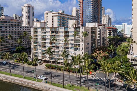 Ala Wai Palms Apartments In Honolulu Hi