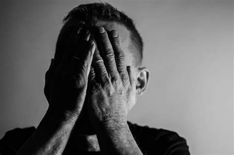 Oleh sebab itu, penting bagi setiap orang untuk mengetahui gejala, penyebab dan cara depresi mayor: Jenis-Jenis Gangguan Mental, Salah Satunya Depresi ...