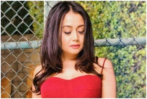 Yes I Am In Depression Neha Kakkar Opens Up After Breaking Up With