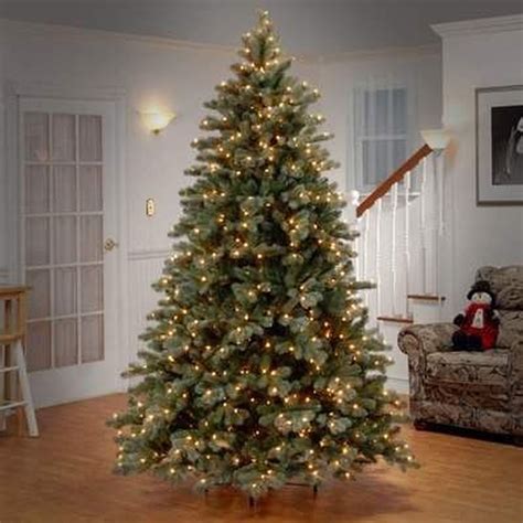 42 Amazing Christmas Lights Tree Decoration Ideas Pimphomee