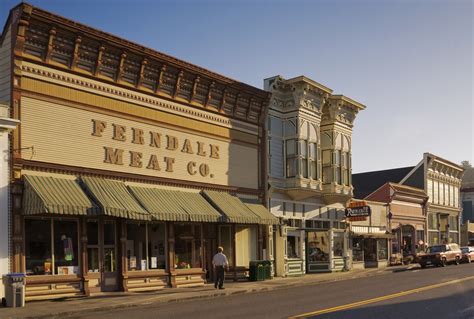 15 Of The Quirkiest Small Towns In America Small American Town