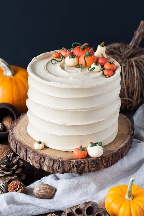 These easy recipes are packed with seasonal fall flavors, come. 20 Thanksgiving Cake Ideas - Holiday Cake Decorating Ideas for Thanksgiving and Recipes