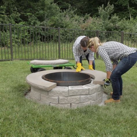 36 Awesome Backyard Fire Pit Ideas