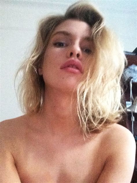 Stella Maxwell Nude Leaked Photos And Sex Tape Porn Video