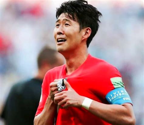 Born 8 july 1992) is a south korean professional footballer who plays as a forward for premier league club tottenham hotspur and captains the south. Son Heung-Min Wiki, Bio, Height, Wife, Net Worth, Wife, Family