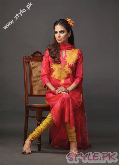 beautiful dress for women in pakistan 2011 collection style pk