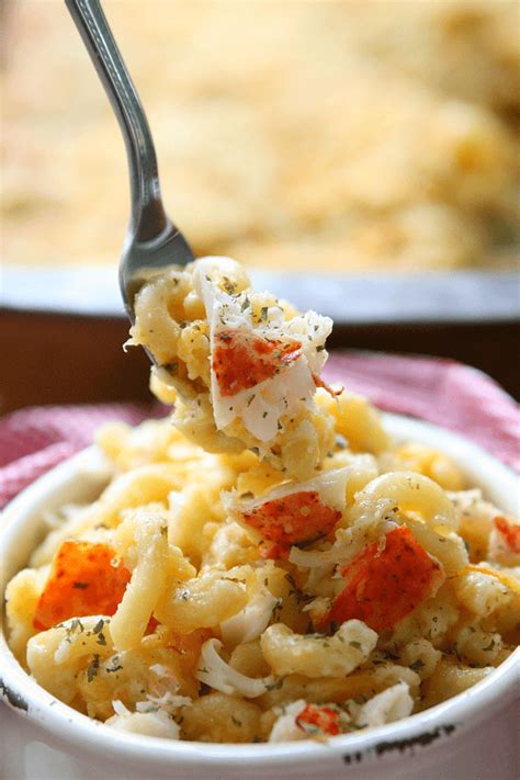 Spread half the pasta mixture in the prepared baking dish. Lobster Mac and Cheese | Recipe | Lobster mac, cheese, Mac ...