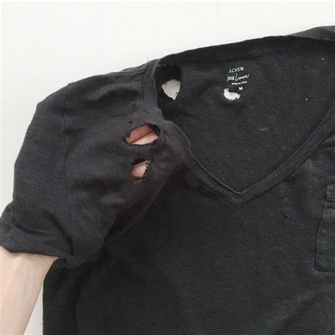 How To Make Your Own Distressed T Shirt Ramshackle Glam