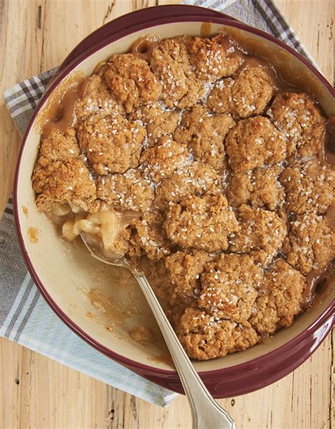 Best Cobbler Crisp Crumble Recipes To Make The Most Of Summer