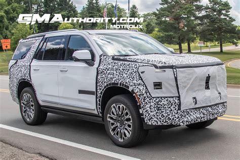 Heres A Glimpse Of The Refreshed 2024 Gmc Yukon Interior