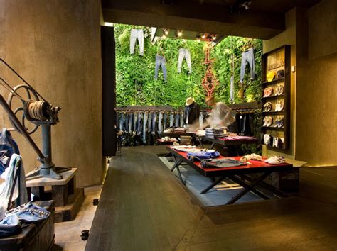 Replay Store By Vertical Garden Design Florence