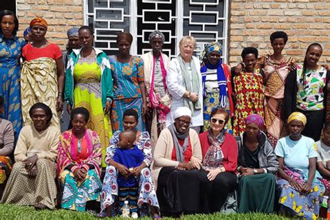 Sie kosteten circa 800.000 bis 1.000.000 menschen das leben, die niedrigsten schätzungen gehen von mindestens 500.000 toten aus. Rwanda Genocide Remembrance Day 2020: Monica McWilliams ...