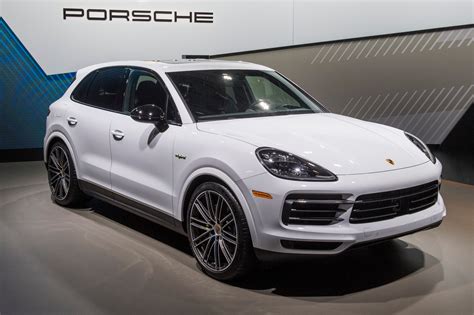 When i finally backed off and began. The 2021 Porsche Cayenne Offers a Hybrid Option That Doesn ...