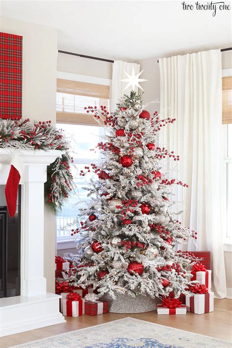 30 Red And Silver Christmas Tree Ideas Decoomo