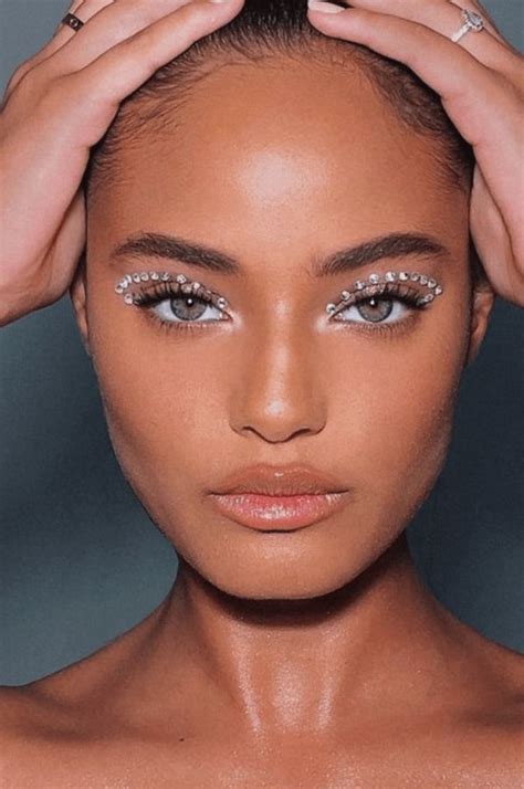 45 Cutest Crystal Eye Makeup Ideas To Copy 2022 Rhinestone Eye Makeup