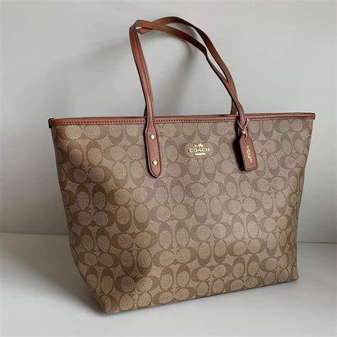 City Zip Tote In Signature Coach F36876 Light Goldkhakisaddle