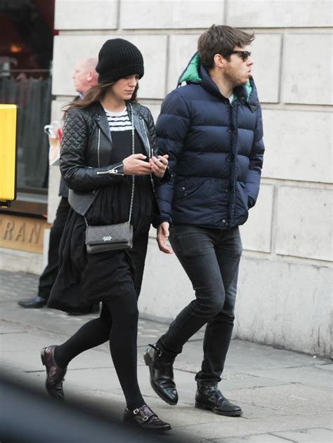 Keira Knightley And James Righton Gets Showing Off Their Pda In Nyc Celeb Donut